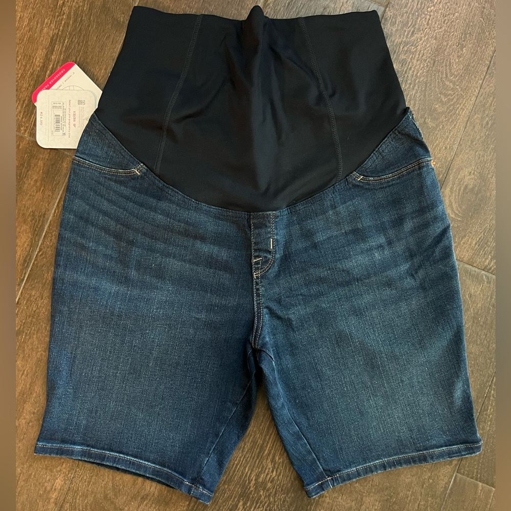 NWT Isabel Maternity Denim Bermuda Shorts